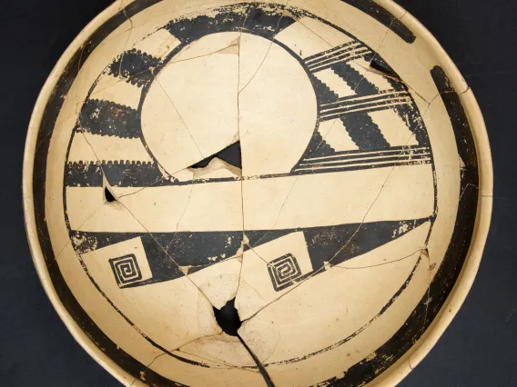 Jeddito Black-on-yellow Bowl