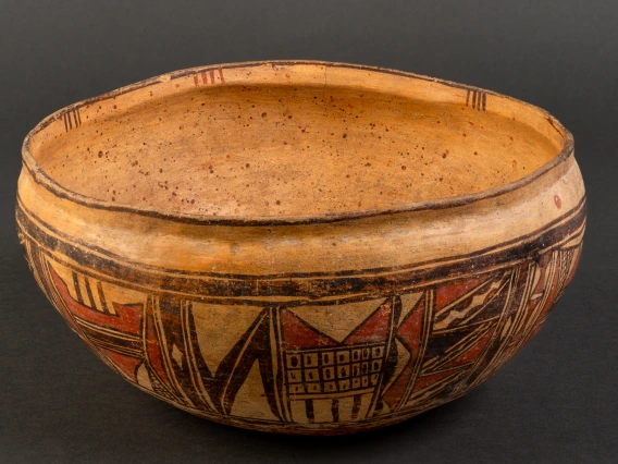 Polacca polychrome bowl