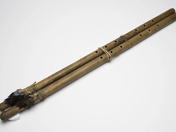 full view of flutes