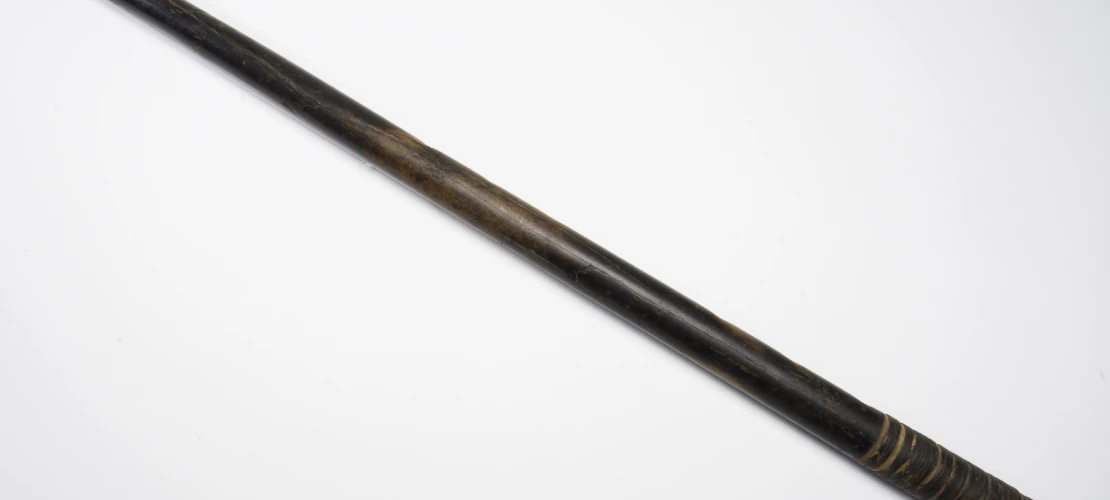A-14550, 620–670 CE (Common Era=AD). Length: 68.5 cm, diameter: 2.8 cm.