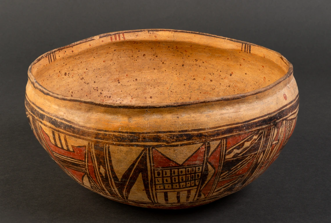 Polacca polychrome bowl