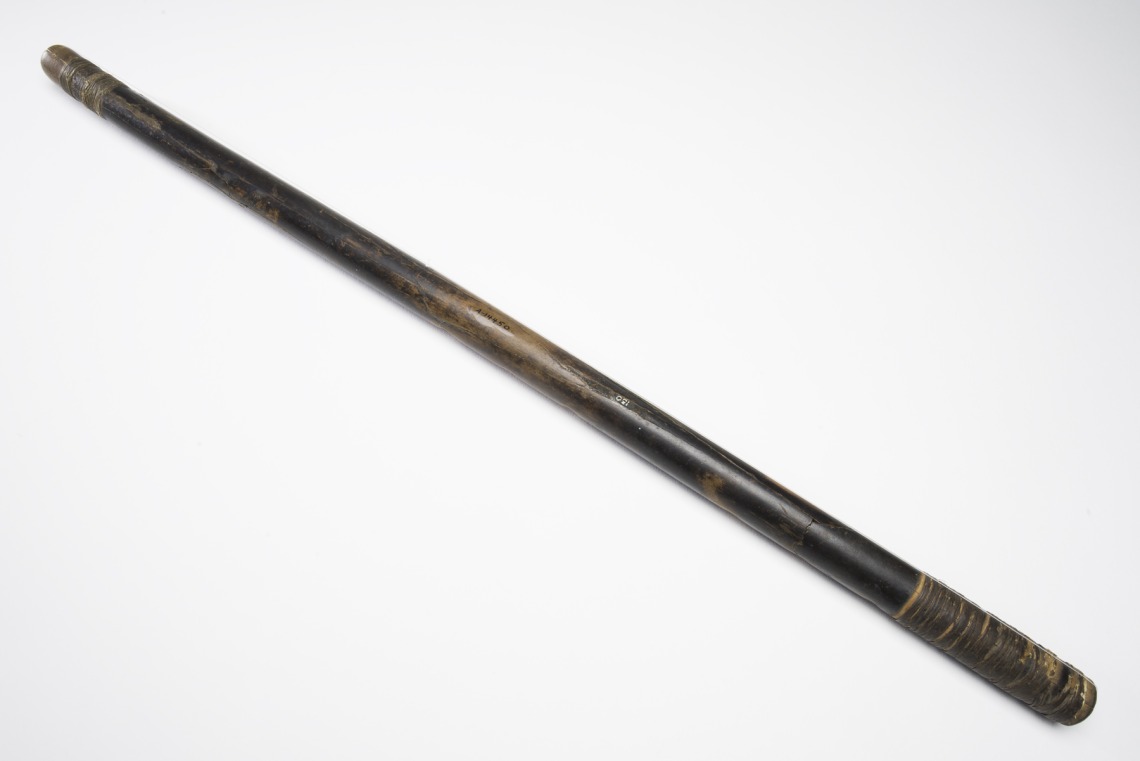 A-14550, 620–670 CE (Common Era=AD). Length: 68.5 cm, diameter: 2.8 cm.