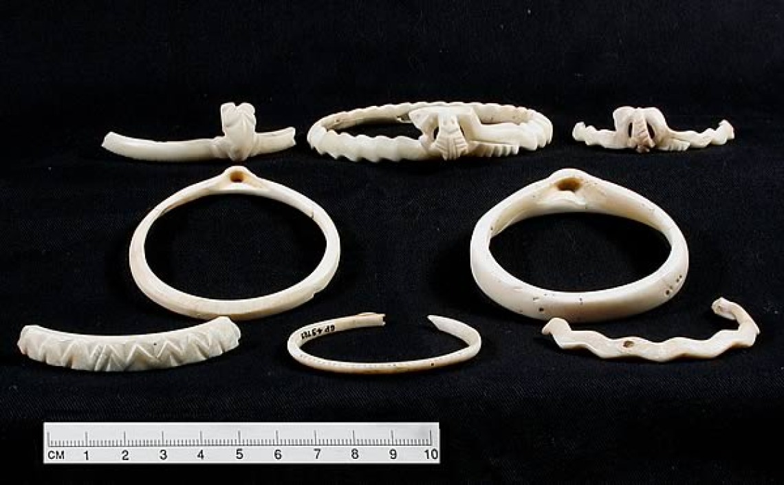 shell jewelry-bracelets