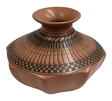 orange Mata Ortiz jar with narrow neck and black painted decoration